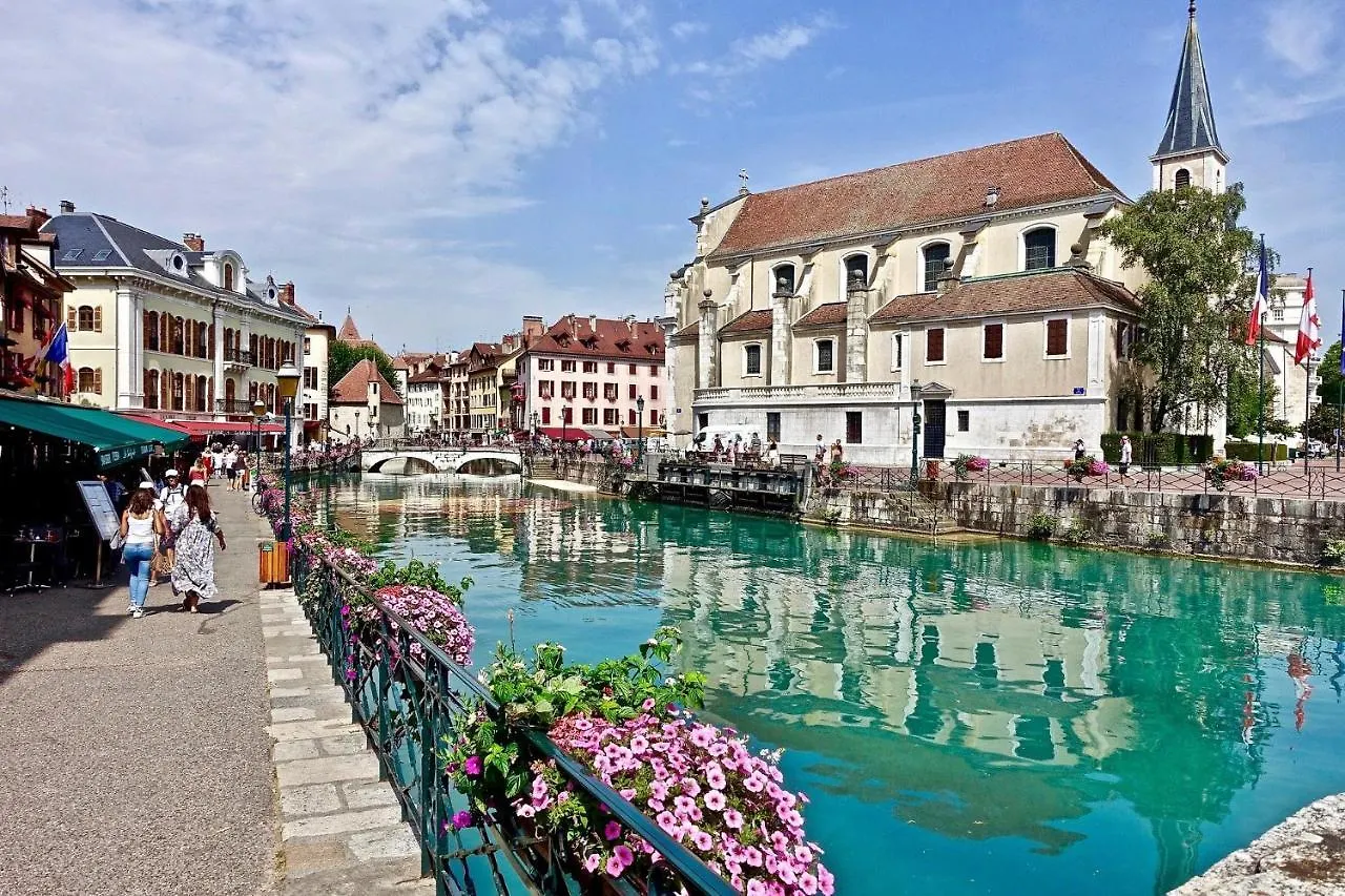 Campanile Annecy - Cran Gevrier Hotel